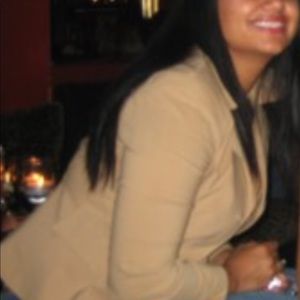 Meet your Posher, Beatriz